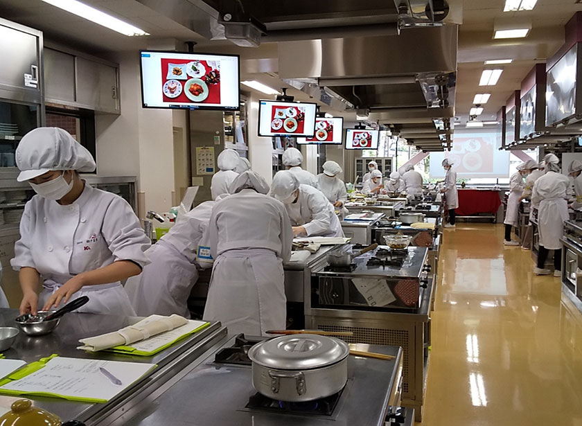 日本栄養大学 甘ゆる養生™ SNS発信部隊